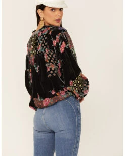 Johnny Was Women's Rose Burnout Cosima Blouse -Dan Post Store 2000362179 900 P3