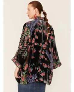 Johnny Was Women's Multicolored Rose Burnout Talullah Reversible Kimono 9 Johnny Was Women's Multicolored Rose Burnout Talullah Reversible Kimono -Dan Post Store 2000362180 900 P3