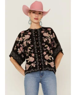 Johnny Was Women's Mulane Embroidered Top -Dan Post Store 2000363624 001 P1