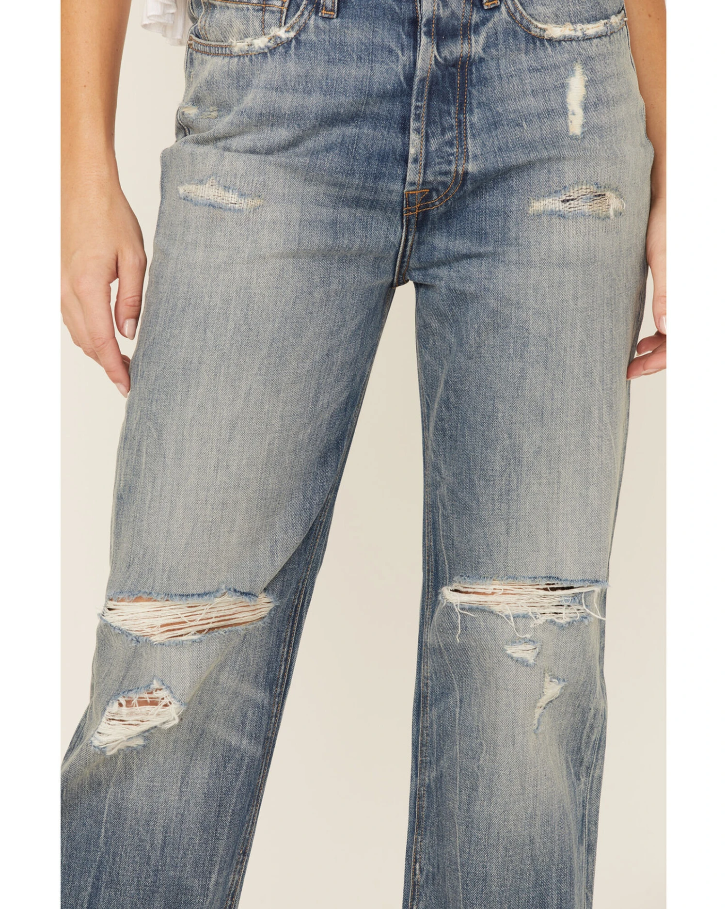 7 For All Mankind Women's Easy Straight Distressed Denim Jeans 4 7 For All Mankind Women's Easy Straight Distressed Denim Jeans - Image 2