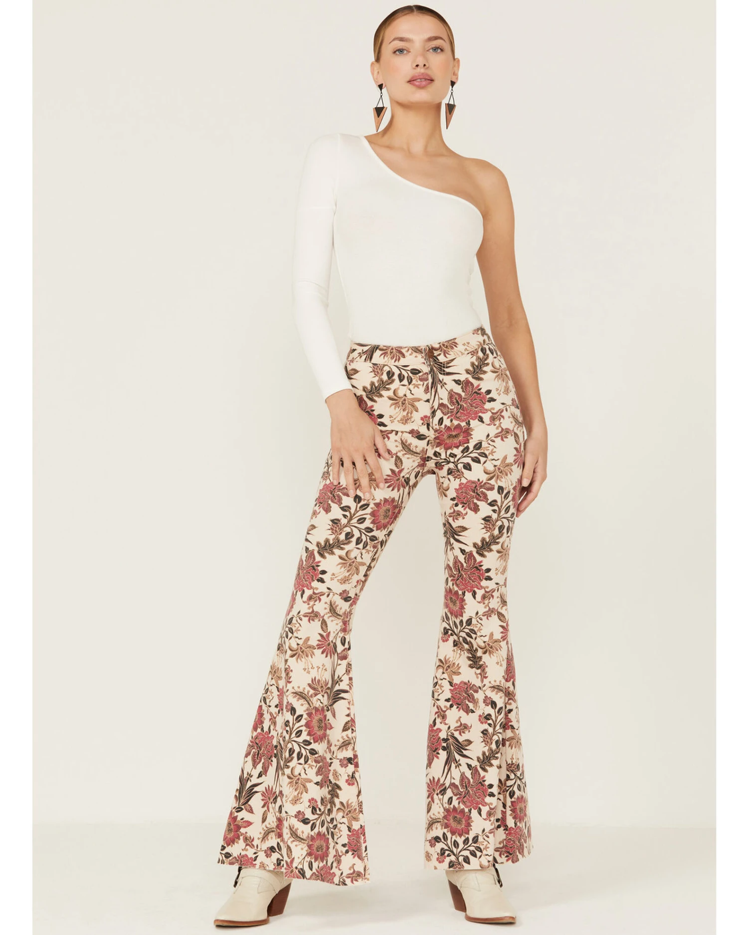 Free People Women's Barcelona Combo Print Float On Flare Jeans 5 Free People Women's Barcelona Combo Print Float On Flare Jeans - Image 3