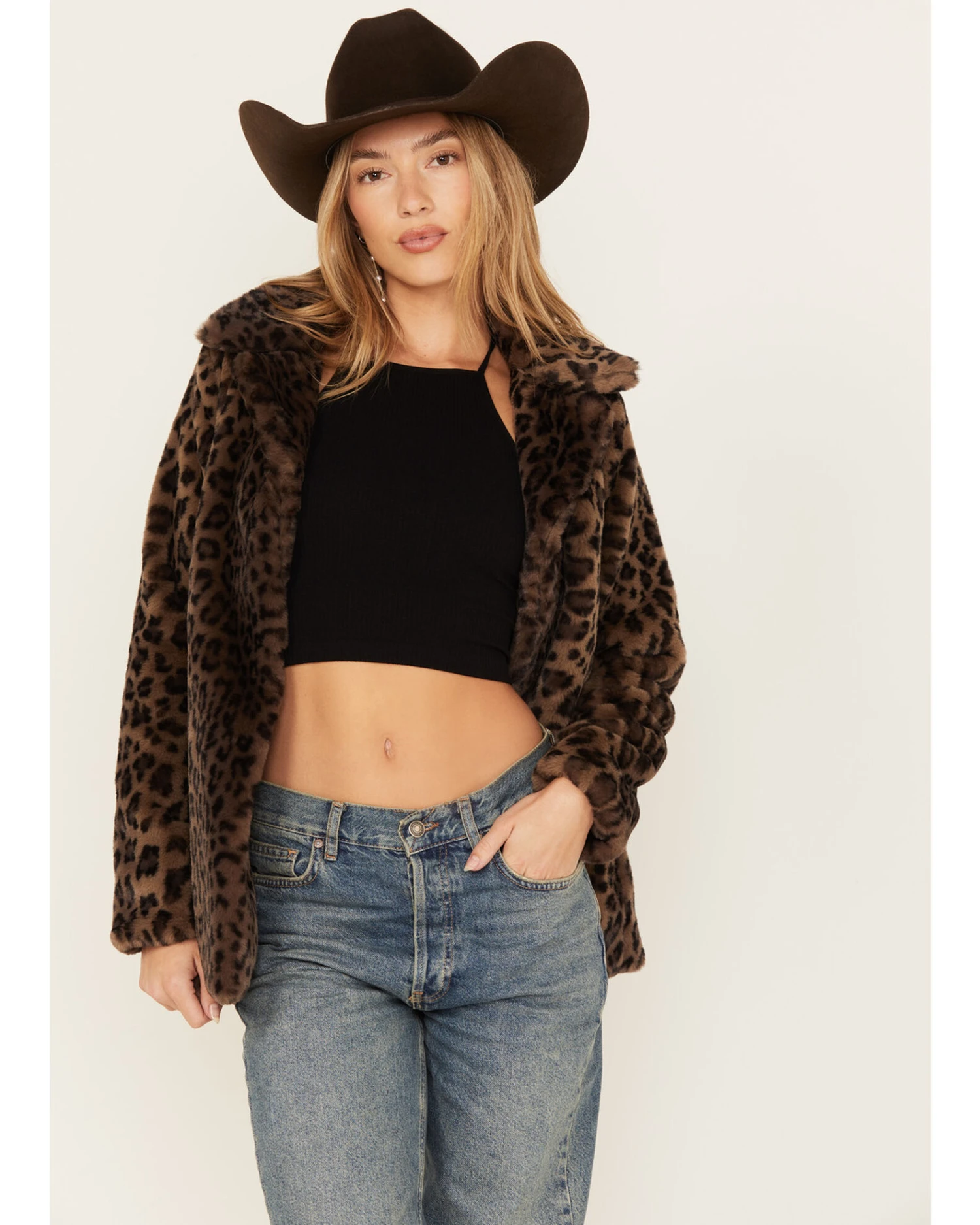 Shyanne Women's Leopard Print Faux Fur Coat 4 Shyanne Women's Leopard Print Faux Fur Coat - Image 2