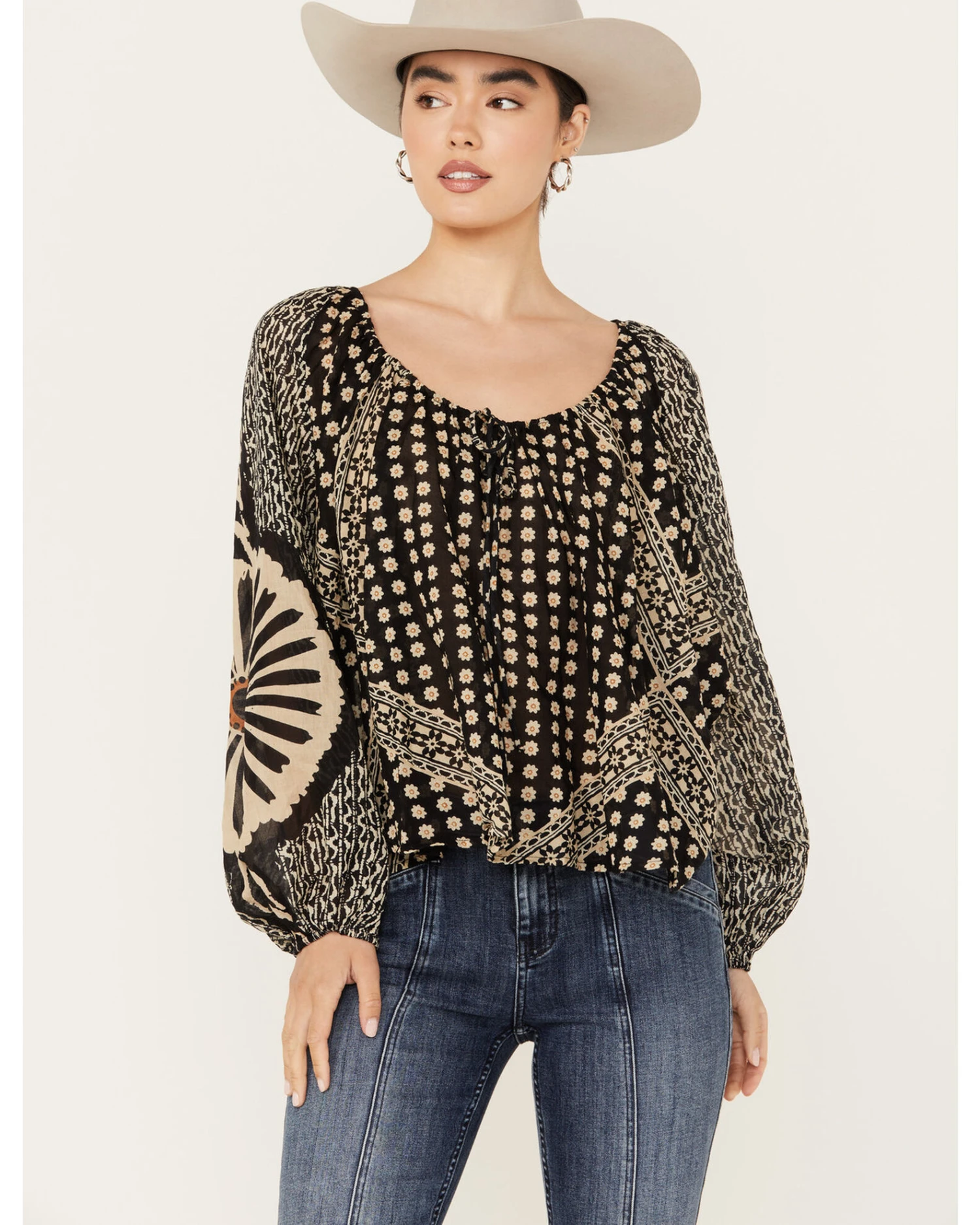 Free People Women's Elena Printed Top 4 Free People Women's Elena Printed Top - Image 2