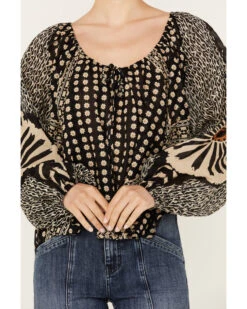 Free People Women's Elena Printed Top 9 Free People Women's Elena Printed Top -Dan Post Store 2000390284 001 P3